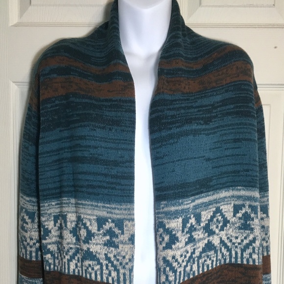 Forever 21 Sweaters - Fringed Tribal Poncho